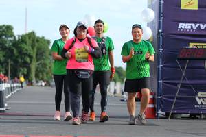 BIB: 1001, 0461
                            <button type="button" onclick="openModal(5247233)" class="btn btn-primary btn-sm float-right btn-popup" data-toggle="modal" data-target=".modal-high-quality">
                        <i class="fas fa-shopping-cart"></i> Add to Cart
                    </button>
                                            <button type="button" onclick="isThisMe(5247233, true)" class="btn btn-success btn-sm float-right btn-popup btn-isme hidden" data-toggle="tooltip" data-placement="bottom" title="นี่คือรูปของคุณใช่ไหม คลิกที่นี่เพื่อเอาเข้าอัลบั้ม">
                        <i class="fas fa-plus"></i> Add to album
                    </button>
                    <button type="button" onclick="isThisMe(5247233, false)" class="btn btn-warning btn-sm float-right btn-popup btn-isnotme hidden">
                        <i class="fas fa-ban"></i> Remove from album
                    </button>